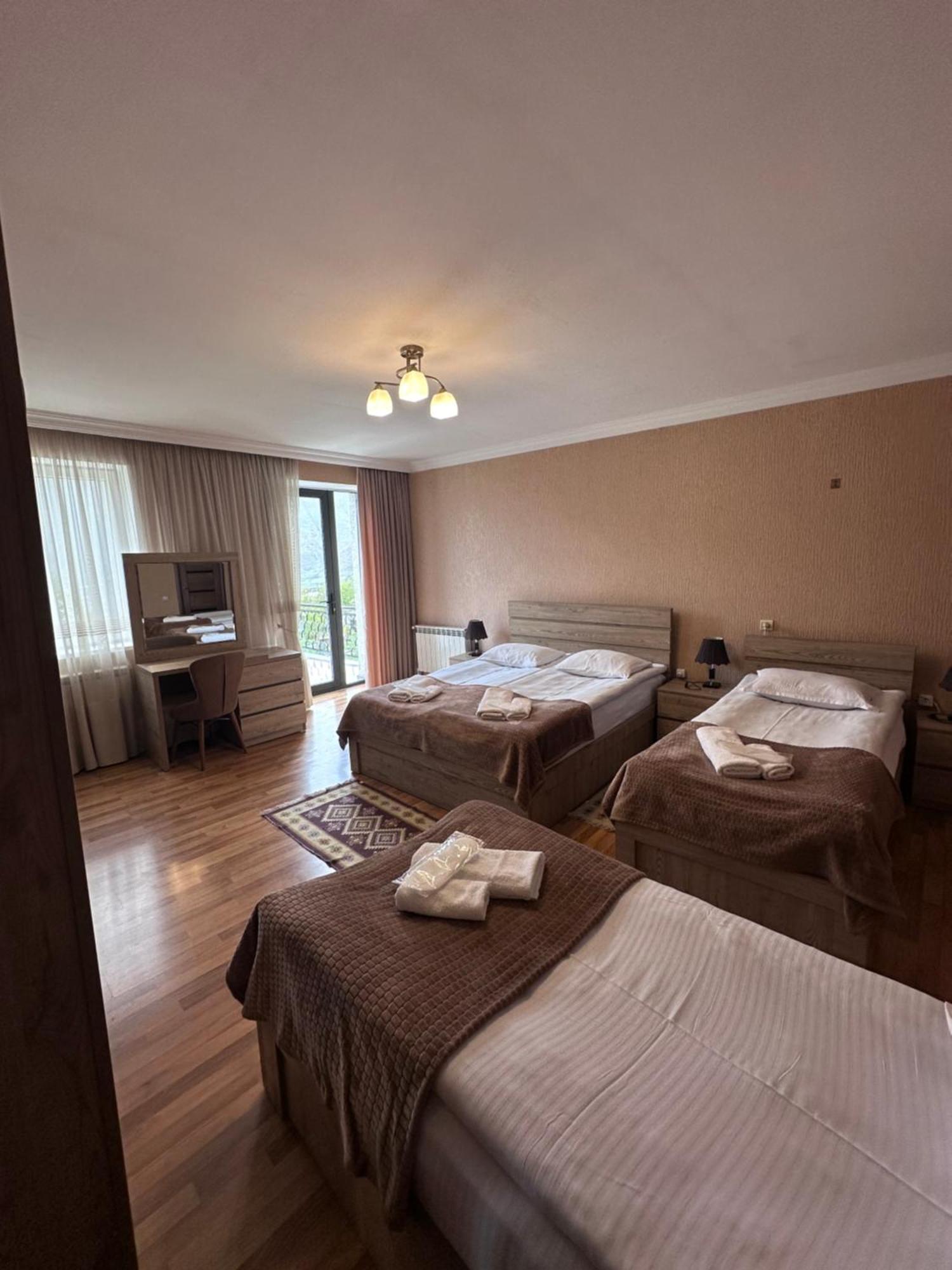 Kazbegi Guide Hotel Eksteriør billede
